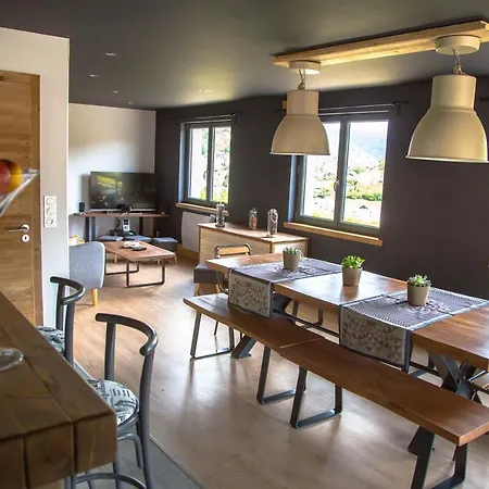 Le Petit Coin De Jeanne Et Marcel De *