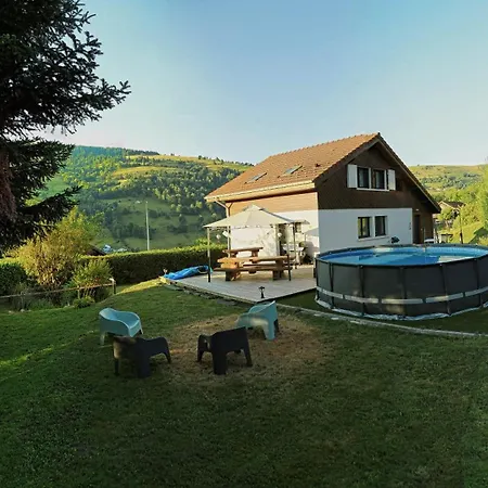 Le Petit Coin De Jeanne Et Marcel De Hébergement de vacances La Bresse