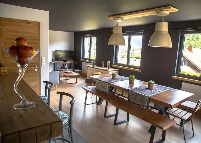 Le Petit Coin De Jeanne Et Marcel De *